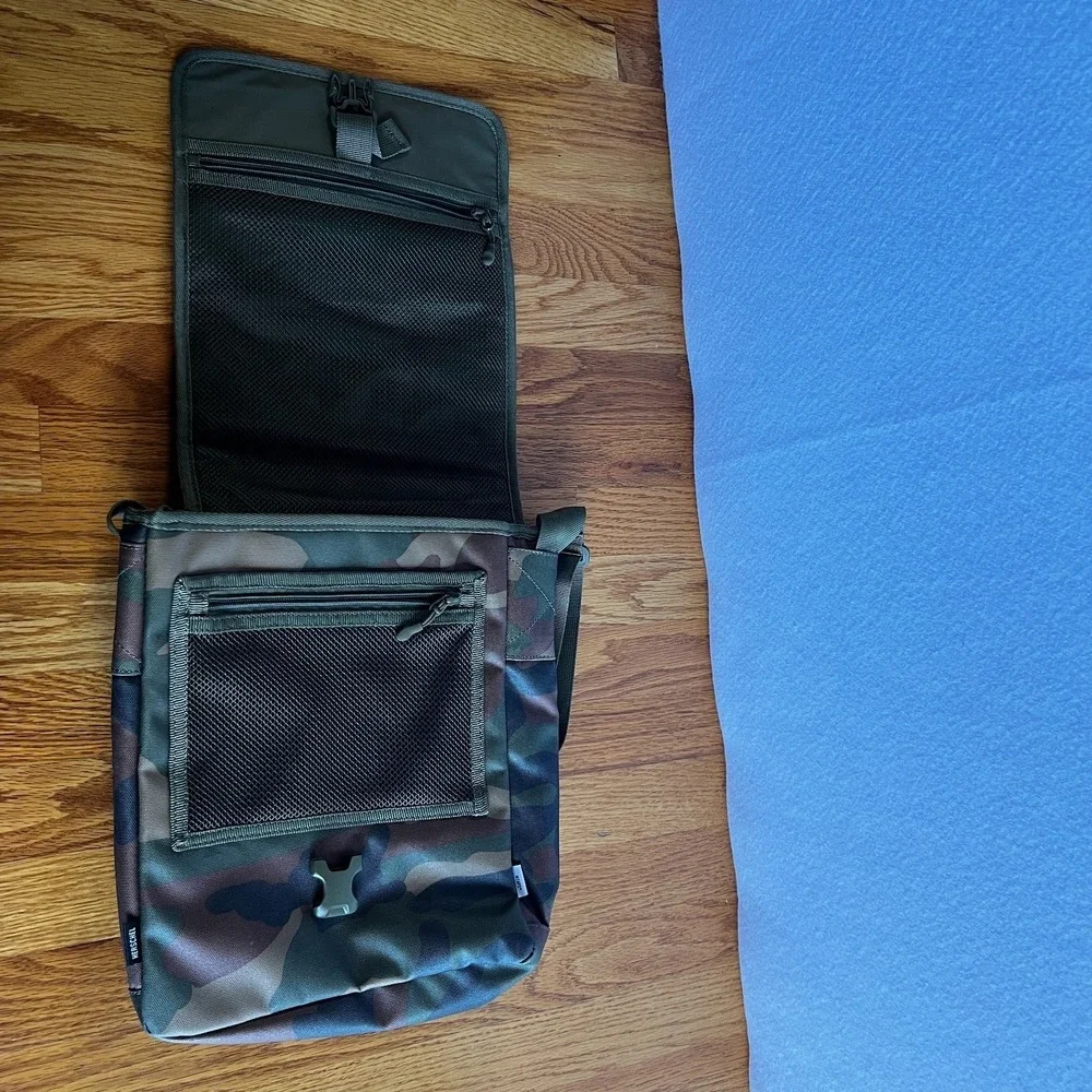 WTAPS x Herschel Camo‎ Reconnaissance Shoulder Bag Crossbody Collab Messenger